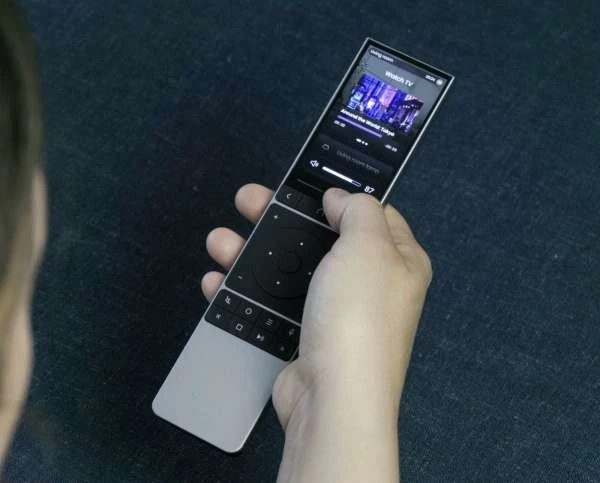 Представлен пульт Remote 3, который позволяет управлять всей техникой в доме – Портал статей