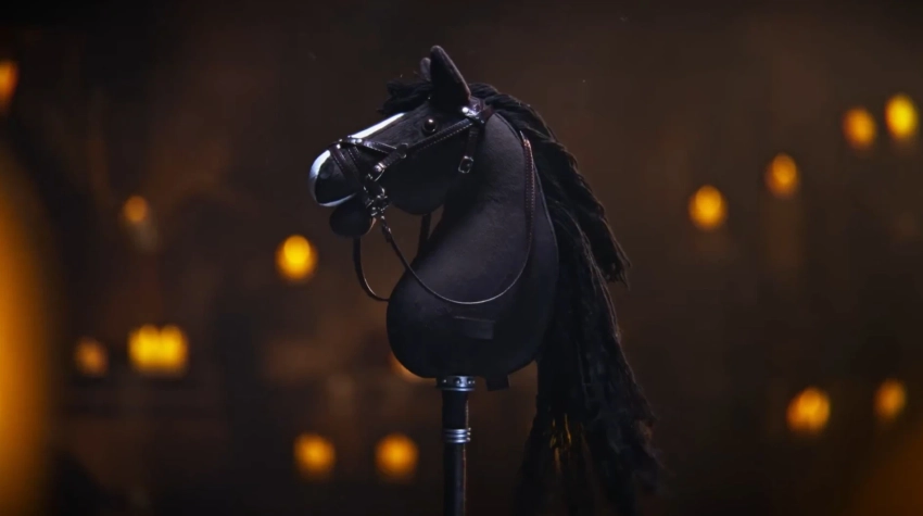 NieR: COSMIC HORROR, ИИ в Crusader Kings 3, контроллер-Плотва и другие первоапрельские шутки